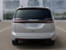 Chrysler Pacifica Pinnacle FWD 2026