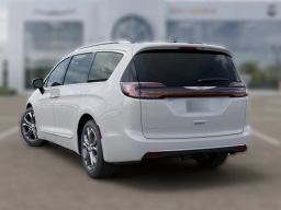Chrysler Pacifica Pinnacle FWD 2026