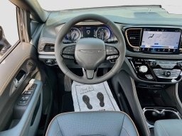 Chrysler Pacifica Pinnacle FWD 2027
