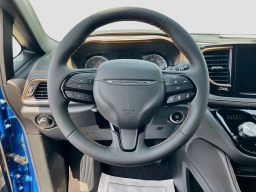 Chrysler Pacifica Pinnacle FWD 2027