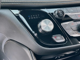 Chrysler Pacifica Pinnacle FWD 2027