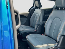 Chrysler Pacifica Pinnacle FWD 2027