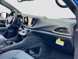 Chrysler Pacifica Pinnacle FWD 2027