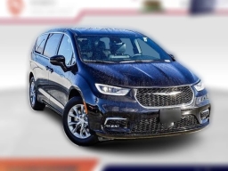 Chrysler Pacifica Select AWD 2026