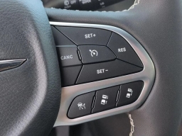 Chrysler Pacifica Select AWD 2026