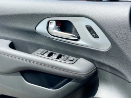 Chrysler Pacifica Limited AWD 2026
