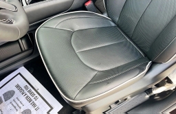 Chrysler Pacifica Limited AWD 2026