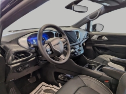 Chrysler Pacifica Limited AWD 2026
