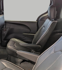 Chrysler Pacifica Limited AWD 2026