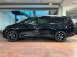 Chrysler Pacifica Limited AWD 2026