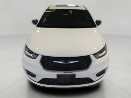 Chrysler Pacifica Limited AWD 2026