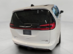 Chrysler Pacifica Limited AWD 2026