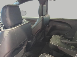 Chrysler Pacifica Limited AWD 2026