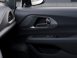 Chrysler Pacifica Limited AWD 2026