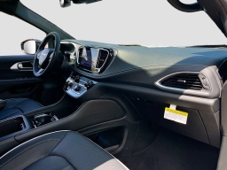 Chrysler Pacifica Limited AWD 2026