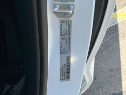 Chrysler Pacifica Limited AWD 2026