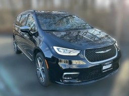 Chrysler Pacifica Pinnacle AWD 2026