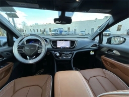 Chrysler Pacifica Pinnacle AWD 2026