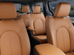 Chrysler Pacifica Pinnacle AWD 2026