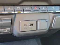 Chevrolet Silverado 2500HD Custom 4WD Crew Cab 159" 2026