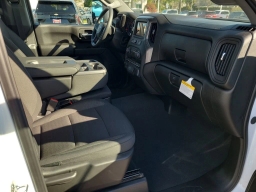 Chevrolet Silverado 2500HD Custom 4WD Crew Cab 159" 2026