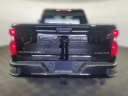 Chevrolet Silverado 2500HD Custom 4WD Crew Cab 159" 2026