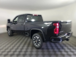 Chevrolet Silverado 2500HD Custom 4WD Crew Cab 159" 2026