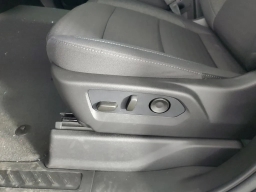 Chevrolet Silverado 2500HD Custom 4WD Crew Cab 159" 2026