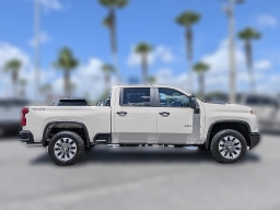 Chevrolet Silverado 2500HD Custom 4WD Crew Cab 159" 2026