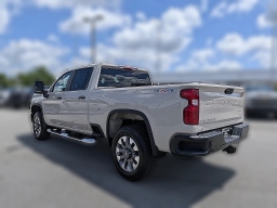Chevrolet Silverado 2500HD Custom 4WD Crew Cab 159" 2026