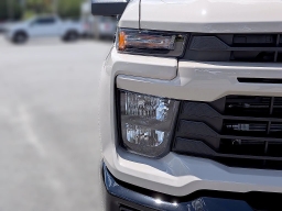 Chevrolet Silverado 2500HD Custom 4WD Crew Cab 159" 2026