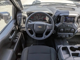 Chevrolet Silverado 2500HD Custom 4WD Crew Cab 159" 2026
