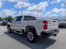 Chevrolet Silverado 2500HD Custom 4WD Crew Cab 159" 2026