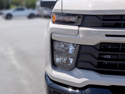 Chevrolet Silverado 2500HD Custom 4WD Crew Cab 159" 2026