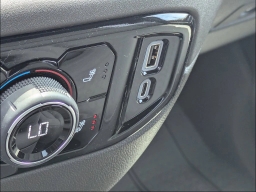 Chevrolet Silverado 2500HD LT 4WD Crew Cab 159" 2026