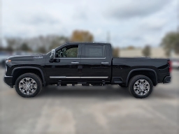 Chevrolet Silverado 2500HD High Country 4WD Crew Cab 159" 2026