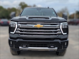 Chevrolet Silverado 2500HD High Country 4WD Crew Cab 159" 2026