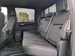 Chevrolet Silverado 2500HD High Country 4WD Crew Cab 159" 2026