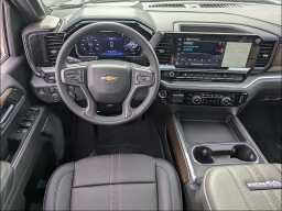 Chevrolet Silverado 2500HD High Country 4WD Crew Cab 159" 2026