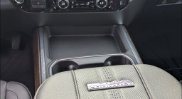 Chevrolet Silverado 2500HD High Country 4WD Crew Cab 159" 2026