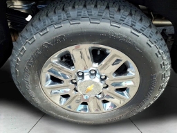 Chevrolet Silverado 2500HD High Country 4WD Crew Cab 159" 2026