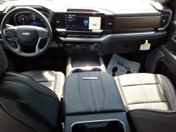 Chevrolet Silverado 2500HD High Country 4WD Crew Cab 159" 2026