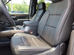 Chevrolet Silverado 2500HD High Country 4WD Crew Cab 159" 2026