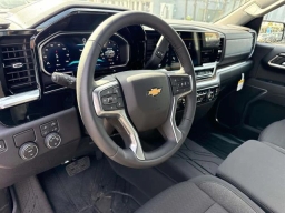 Chevrolet Silverado 1500 LT 2WD Crew Cab 157" 2026