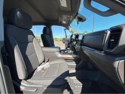 Chevrolet Silverado 1500 LT 4WD Crew Cab 157" 2026