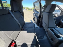 Chevrolet Silverado 1500 LT 4WD Crew Cab 157" 2026