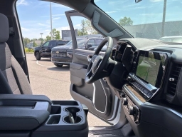Chevrolet Silverado 1500 LT 4WD Crew Cab 147" 2026