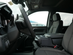 Chevrolet Silverado 1500 LT 4WD Crew Cab 147" 2026