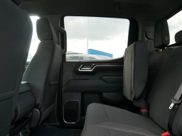 Chevrolet Silverado 1500 LT 4WD Crew Cab 147" 2026