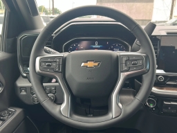 Chevrolet Silverado 1500 LT 4WD Crew Cab 147" 2026